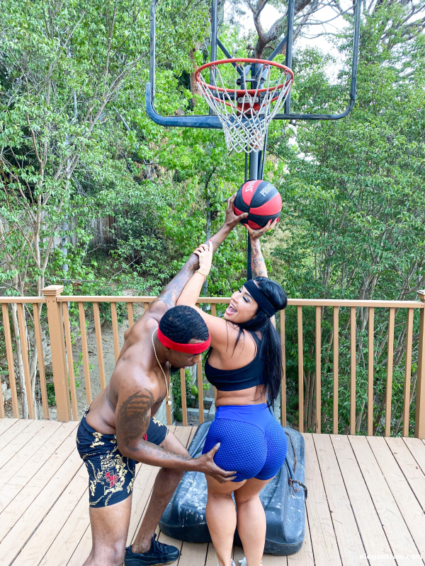 Big Booty On The Court