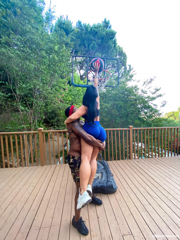 Big Booty On The Court