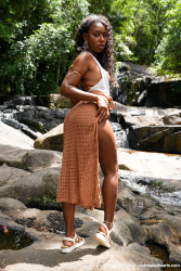 Mesmerizing-blueeyed-ebony