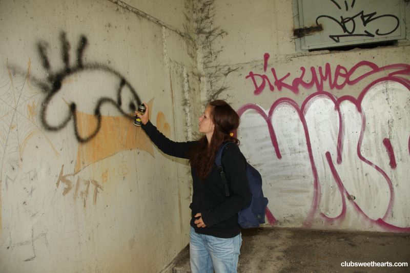 Graffiti artist Sindy gets caught