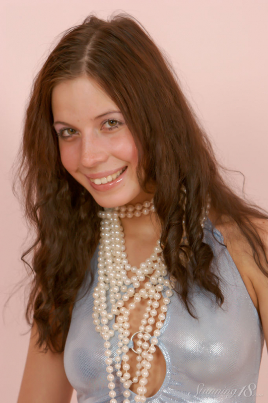 Anoushka  The Closet