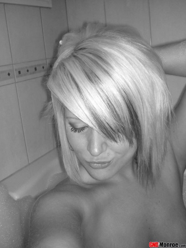 A Black And White Bath (nn)