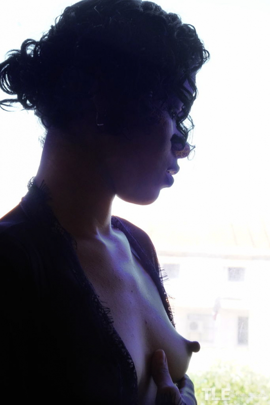 Nipple 1