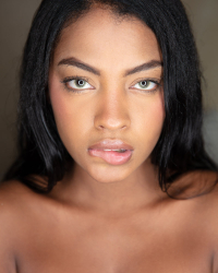 Sofi Close Up
