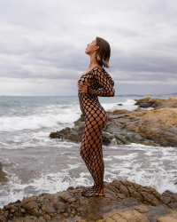 Avery - Avery poses nude on rocky coast Avery - Avery poses nude on rocky coast