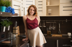 Hot-In-The-Kitchen