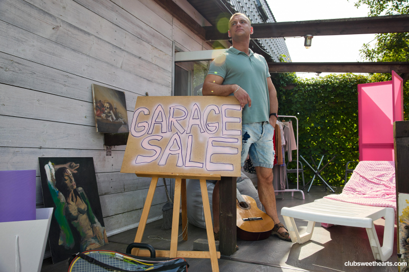 Garage Sale Day