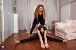 Lesbian-yoga-class