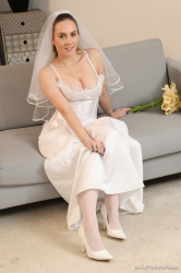 Bride-High-Heels-Sheer-White-Stockings