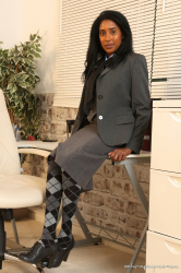 Pencil-Skirt-Oxfords-Plaid-Patterned-Tights