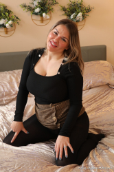 Miniskirt-Boots-Black-Tights