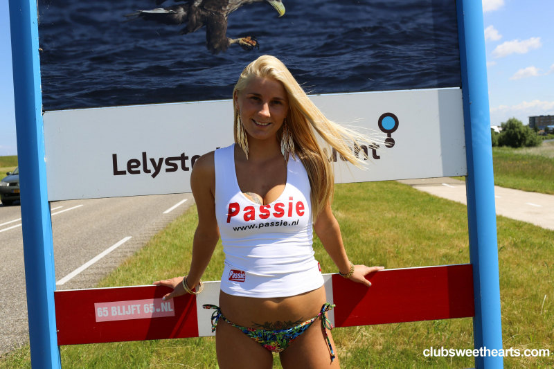 Dutch Desha naked in Lelystad