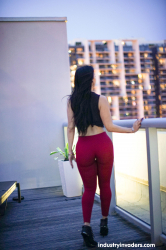 When-Big-booty-Latina-Valerie-Kay-made-the-switch-to-BBC