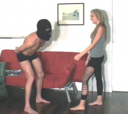 Kelly Flips a Coin for Kicks or Knees