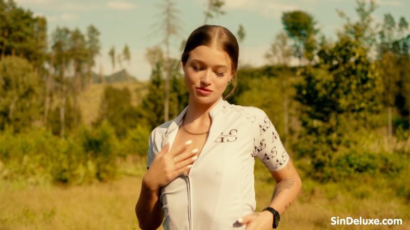 My cycling girl with benefits  Chapter 4