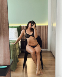 Leyla Grey: Selfie 4U: Erotic Greeting