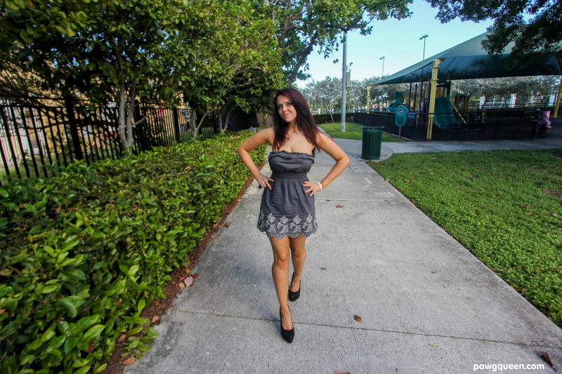 Ryan Smiles house milf