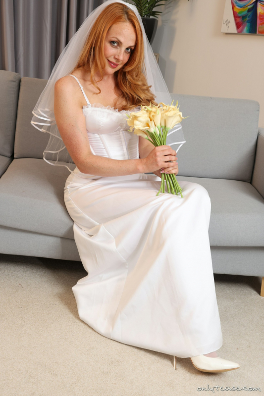 Bride High Heels White Stockings
