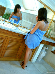 Brunettes-128