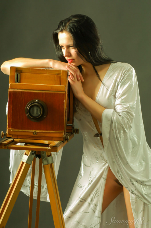 Evanthe  Antique Camera