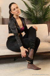 Leggings High Heels Over Pantyhose