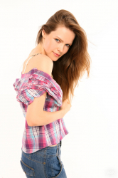 CASTING-Lilian-White