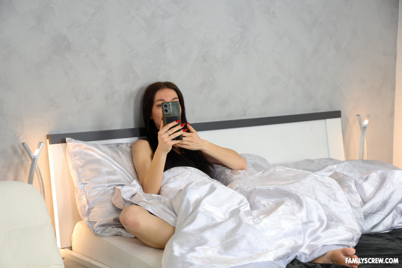 Impregnating stepdaughter