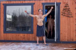 From-hot-tub-to-fucking-hard