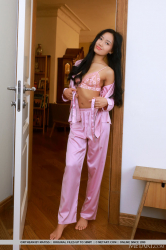 Satin-Sweetheart