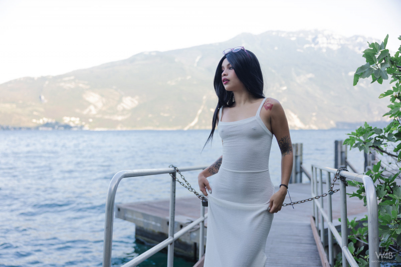 Lilith Baph: Beauty By The Lake
