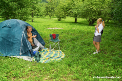 Sucking-and-fucking-in-a-tent