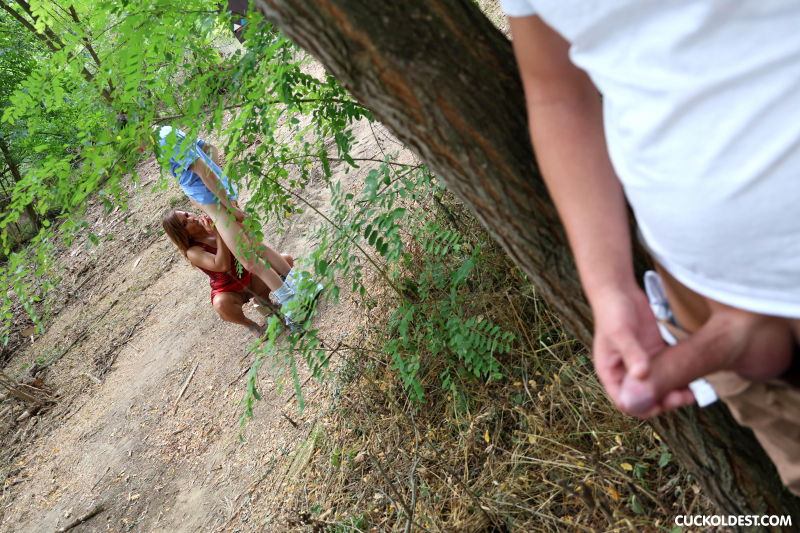 Sneaking on my unfaithful wife
