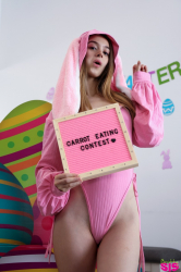 Stepsister-Has-A-Carrot-Eating-Contest-This-Easter--S40:E7