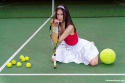 Tanya-Ray-LOVES-tennis