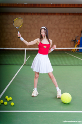 Tanya-Ray-LOVES-tennis