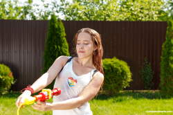 Nicole-is-all-giggles-and-bubbles